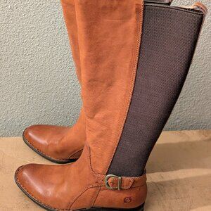 NWT Born Women’s Handcrafted Campbell Tall Leather Boots Size 6M Tan
